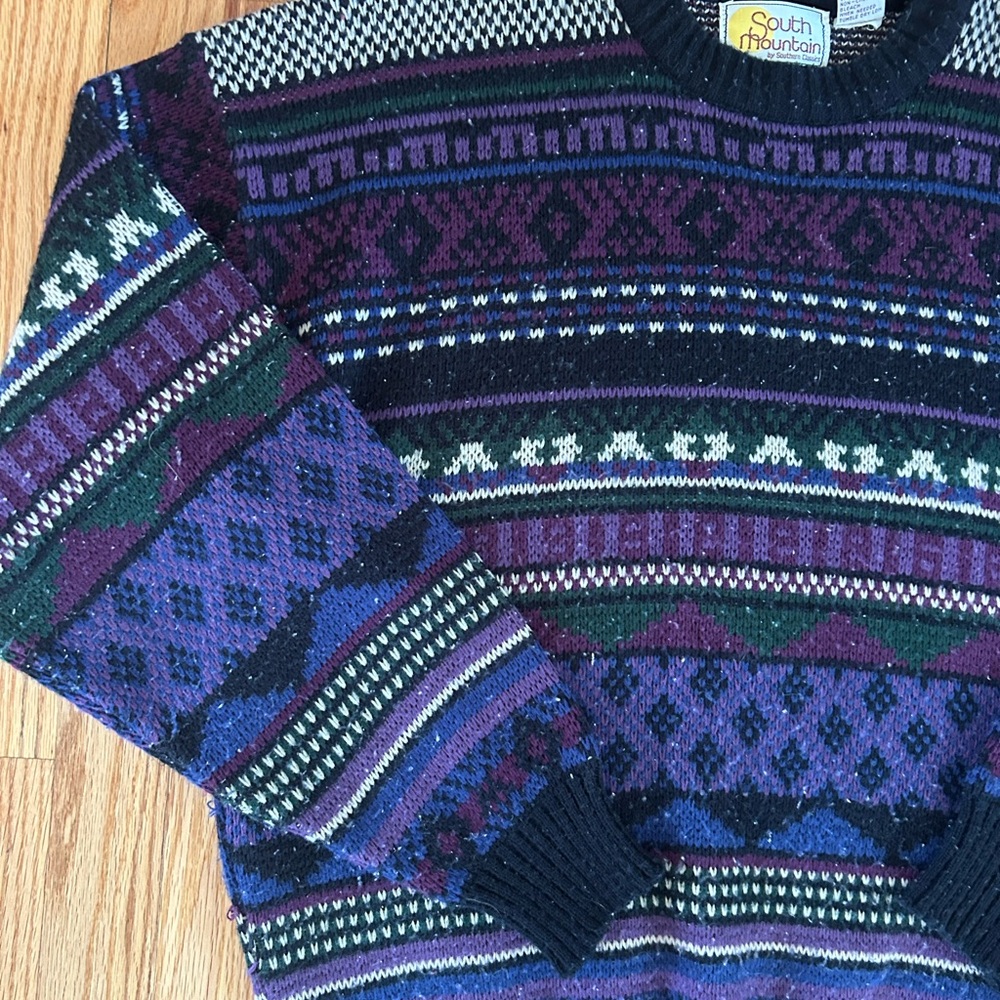 Vibrant Patterned Crewneck Sweater - Picture 3 of 5